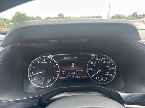 Used 2024 Nissan Pathfinder SV FWD image 9