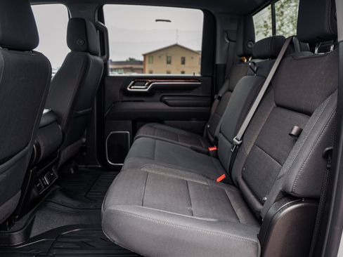 Used 2025 GMC Sierra 2500 SLE w/ SLE Value Package; AWD/4WD image 14