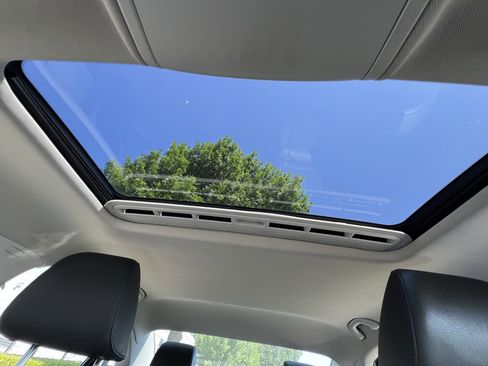 Used 2013 Volkswagen Passat 2.5 SE FWD image 29
