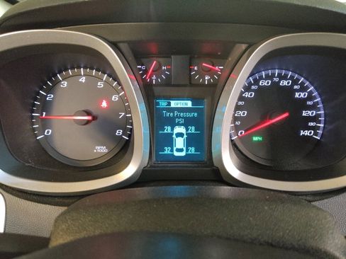 Used 2014 Chevrolet Equinox LS image 23