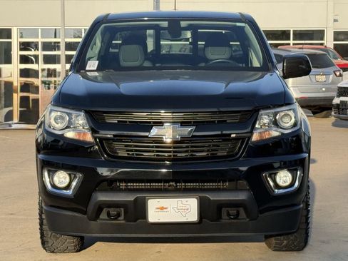 Used 2018 Chevrolet Colorado Z71 w/ Z71 Midnight Edition image 6
