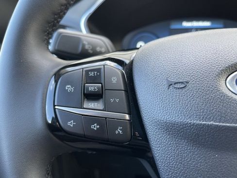 Used 2024 Ford Escape Platinum image 15