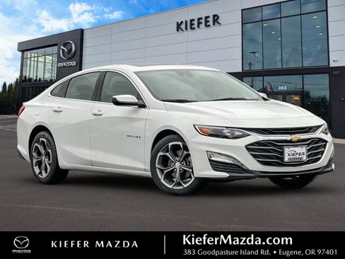 Used 2023 Chevrolet Malibu LT image 1