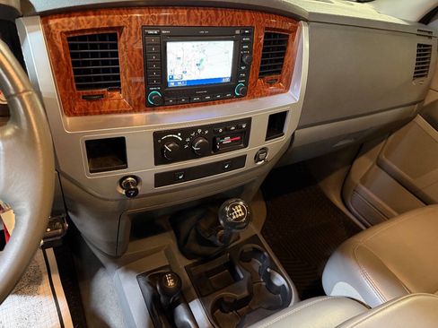 Used 2006 Dodge Ram 2500 Truck Laramie w/ Trailer Tow Group image 24