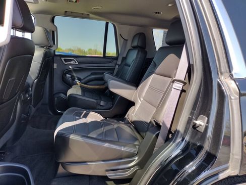 Used 2015 GMC Yukon Denali w/ Premium Package AWD/4WD image 7