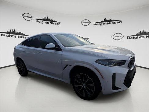 Used 2026 BMW X6 xDrive40i w/ Climate Comfort Package AWD/4WD image 7