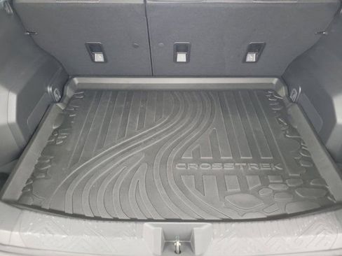 Used 2024 Subaru Crosstrek 2.0i Premium image 9