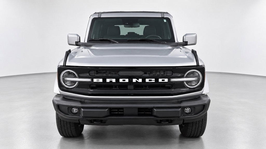 Used 2024 Ford Bronco Outer Banks AWD/4WD image 3