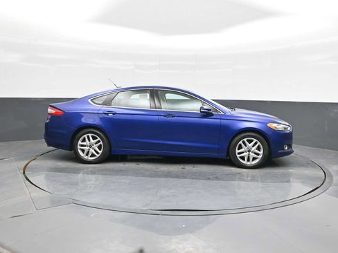 Used 2013 Ford Fusion SE FWD image 9