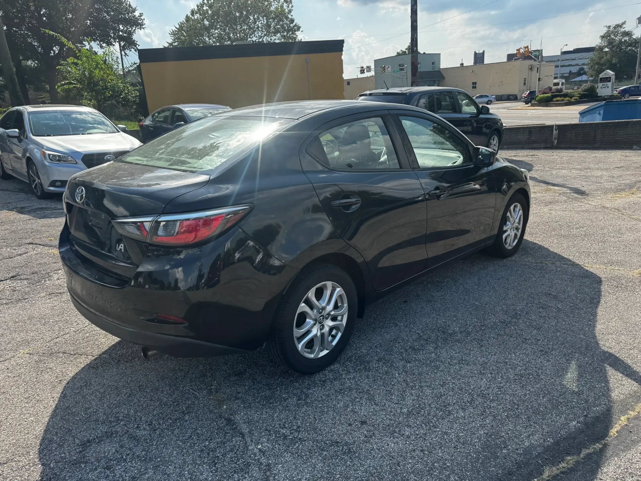 Used 2018 Toyota Yaris iA FWD image 5