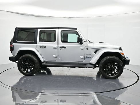 Used 2023 Jeep Wrangler Unlimited Sahara image 4