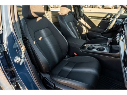 Used 2025 Honda Civic Sport image 17