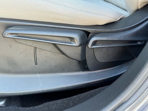 Used 2024 Honda HR-V LX image 19