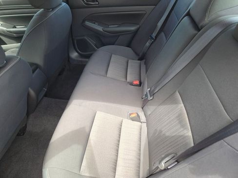 Used 2025 Nissan Altima 2.5 S FWD image 14