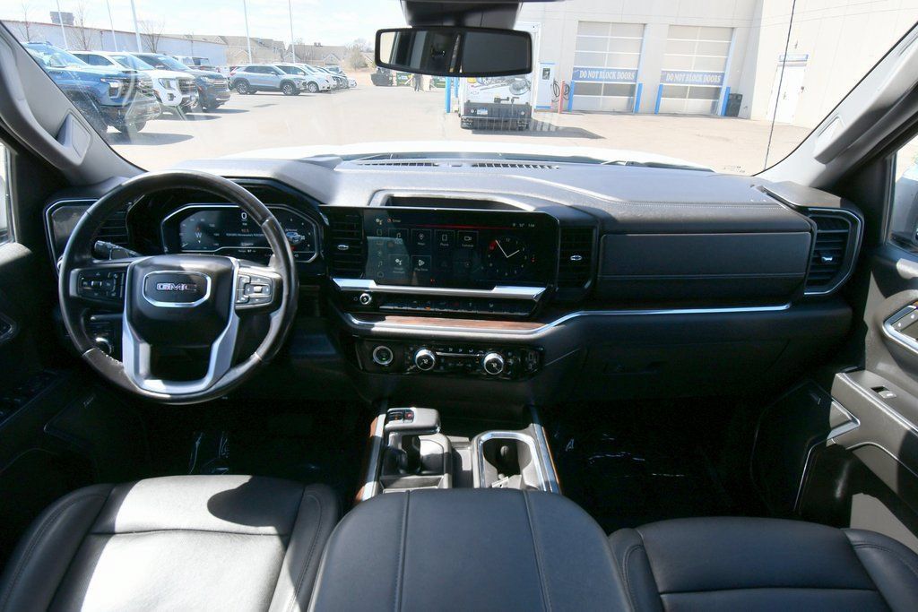 Used 2023 GMC Sierra 1500 SLT w/ SLT Convenience Package AWD/4WD image 3