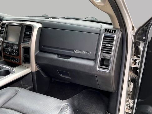 Used 2016 RAM 1500 Laramie w/ Convenience Group RWD image 18