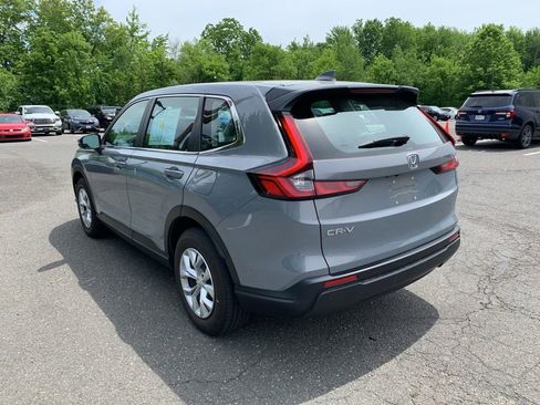 Used 2023 Honda CR-V LX image 3