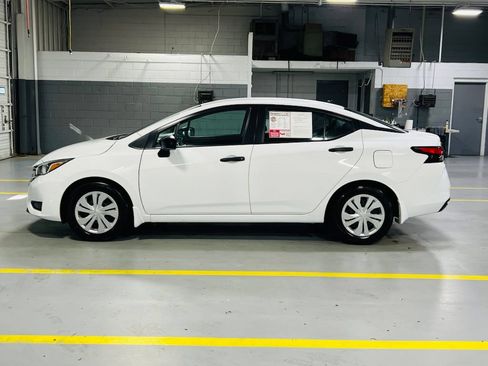 Used 2024 Nissan Versa S w/ Trunk Package FWD image 14