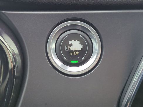 Used 2020 Chevrolet Blazer RS image 17