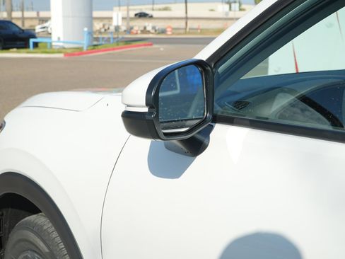 New 2026 Honda HR-V LX image 11