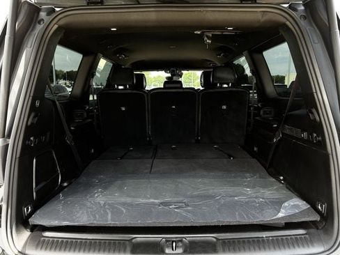 Used 2022 Jeep Wagoneer Series II AWD/4WD image 31