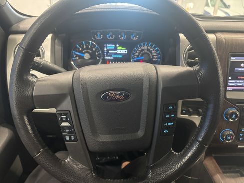 Used 2014 Ford F150 Lariat w/ Lariat Chrome Package image 20