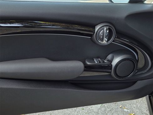 Used 2023 MINI Cooper SE image 12