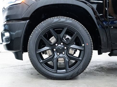 New 2026 RAM 1500 Laramie AWD/4WD image 7