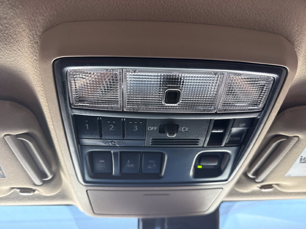 Used 2023 Toyota 4Runner SR5 Premium w/ Moonroof Package AWD/4WD image 21