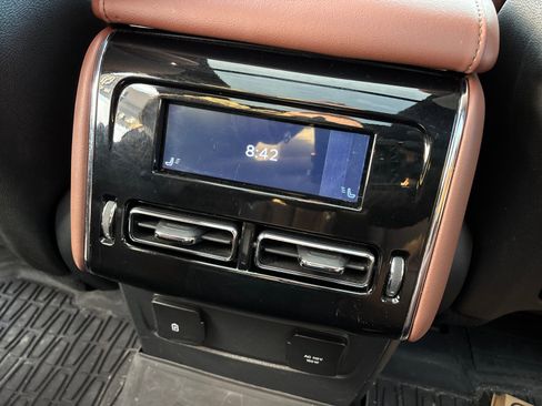 Certified 2025 Lincoln Aviator Reserve w/ Equipment Group 201A image 32