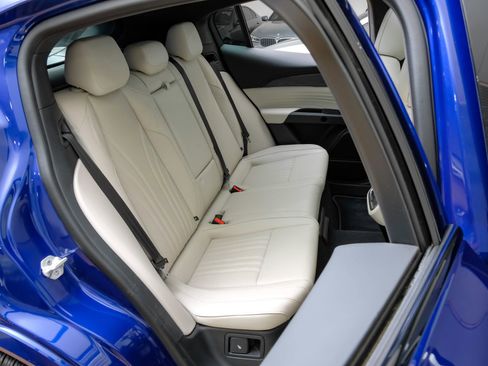 Used 2023 Maserati Grecale Modena AWD/4WD image 35