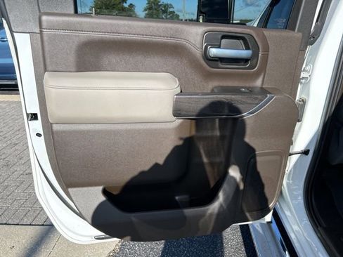 Used 2021 Chevrolet Silverado 2500 LTZ image 13