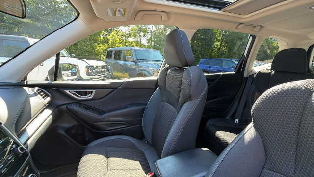Certified 2022 Subaru Forester Premium AWD/4WD image 36