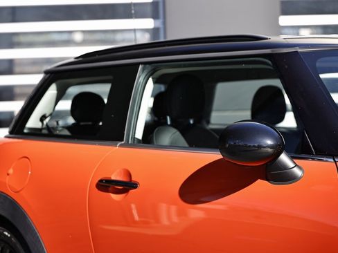 Used 2019 MINI Cooper 2-Door Hardtop w/ Storage Package image 3