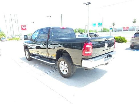 Used 2024 RAM 2500 Big Horn w/ Safety Group AWD/4WD image 6