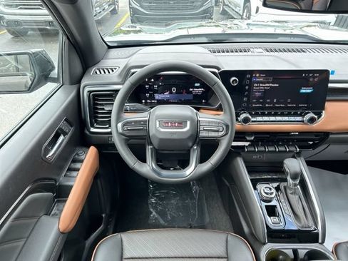 New 2026 GMC Canyon AT4 w/ AT4 Premium Package AWD/4WD image 19