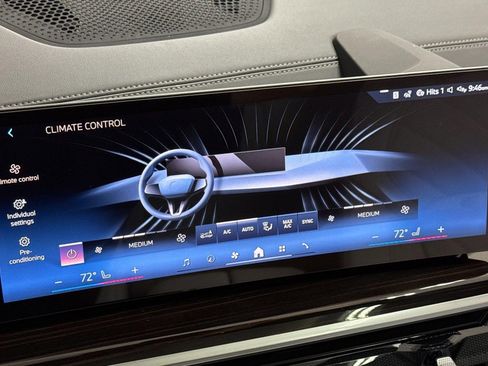 Used 2026 BMW X5 sDrive40i image 25