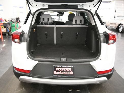 Used 2024 Chevrolet TrailBlazer LT FWD image 22