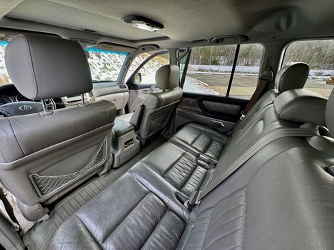 Used 2006 Toyota Land Cruiser V8 image 61
