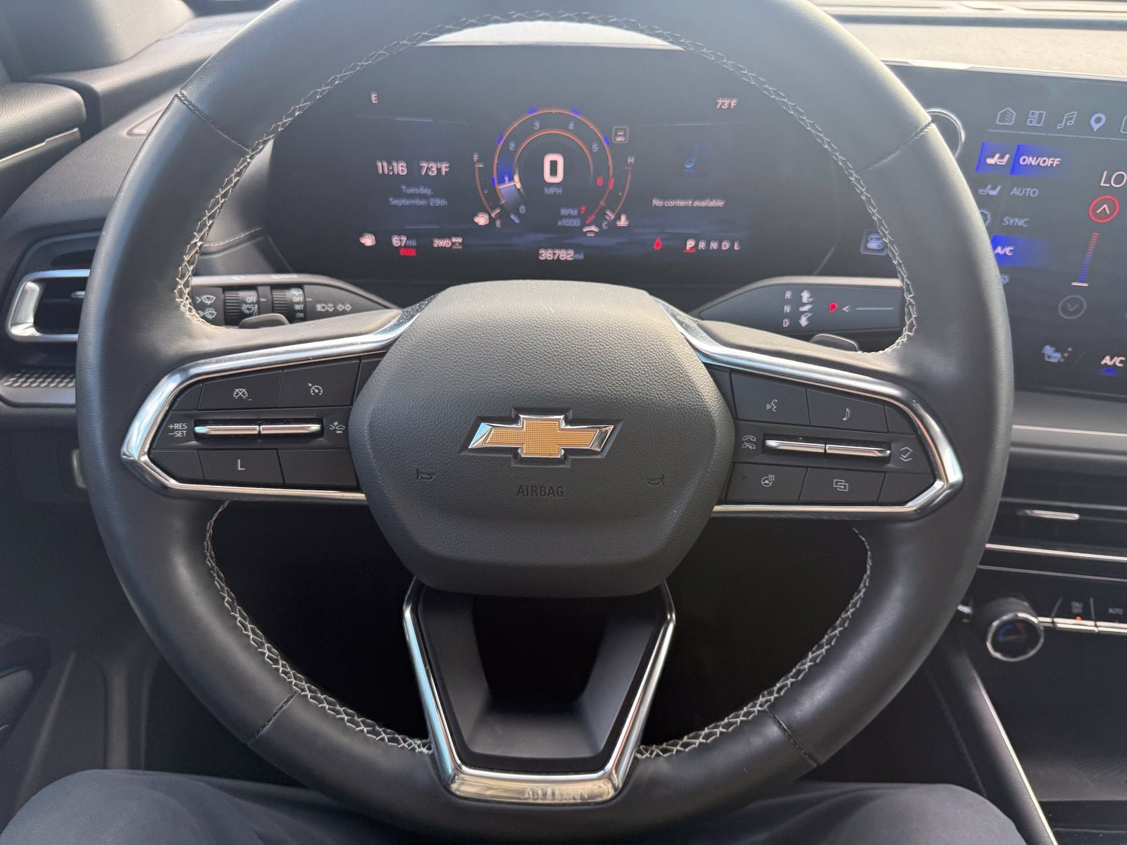 Used 2024 Chevrolet Traverse LT w/ Trailering Package AWD/4WD image 19