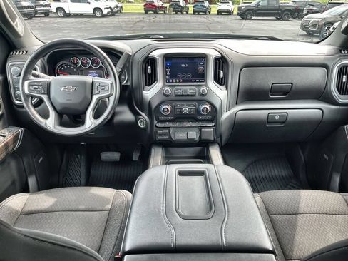 Used 2021 Chevrolet Silverado 1500 LT Trail Boss w/ Convenience Package II AWD/4WD image 19