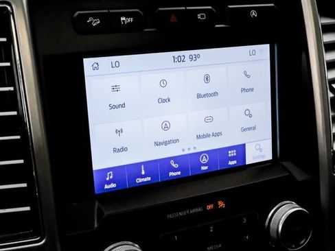 Used 2020 Ford F150 Platinum w/ Equipment Group 701A Luxury AWD/4WD image 40