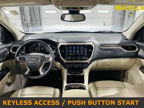 Used 2021 GMC Acadia Denali image 4