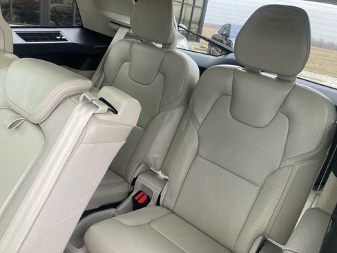 Used 2016 Volvo XC90 T8 Inscription w/ Vision Package image 13