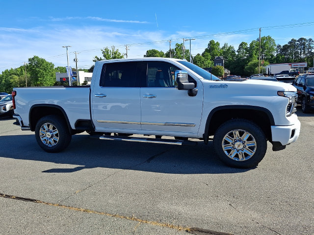 New 2026 Chevrolet Silverado 2500 High Country w/ Technology Package AWD/4WD image 3