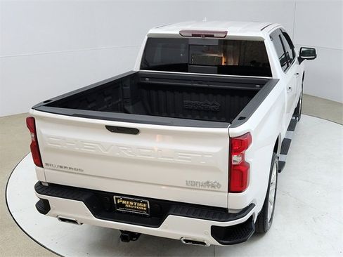 Used 2019 Chevrolet Silverado 1500 High Country image 18