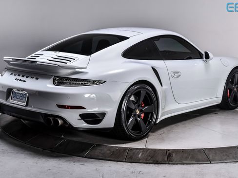 Used 2015 Porsche 911 Turbo image 6