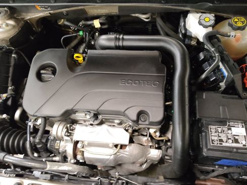 Used 2023 Chevrolet Malibu LT FWD image 30