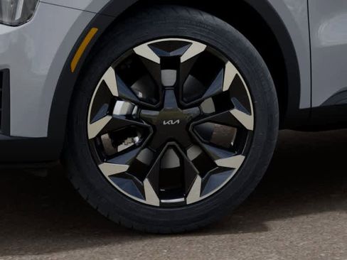 New 2026 Kia Sorento EX FWD image 9