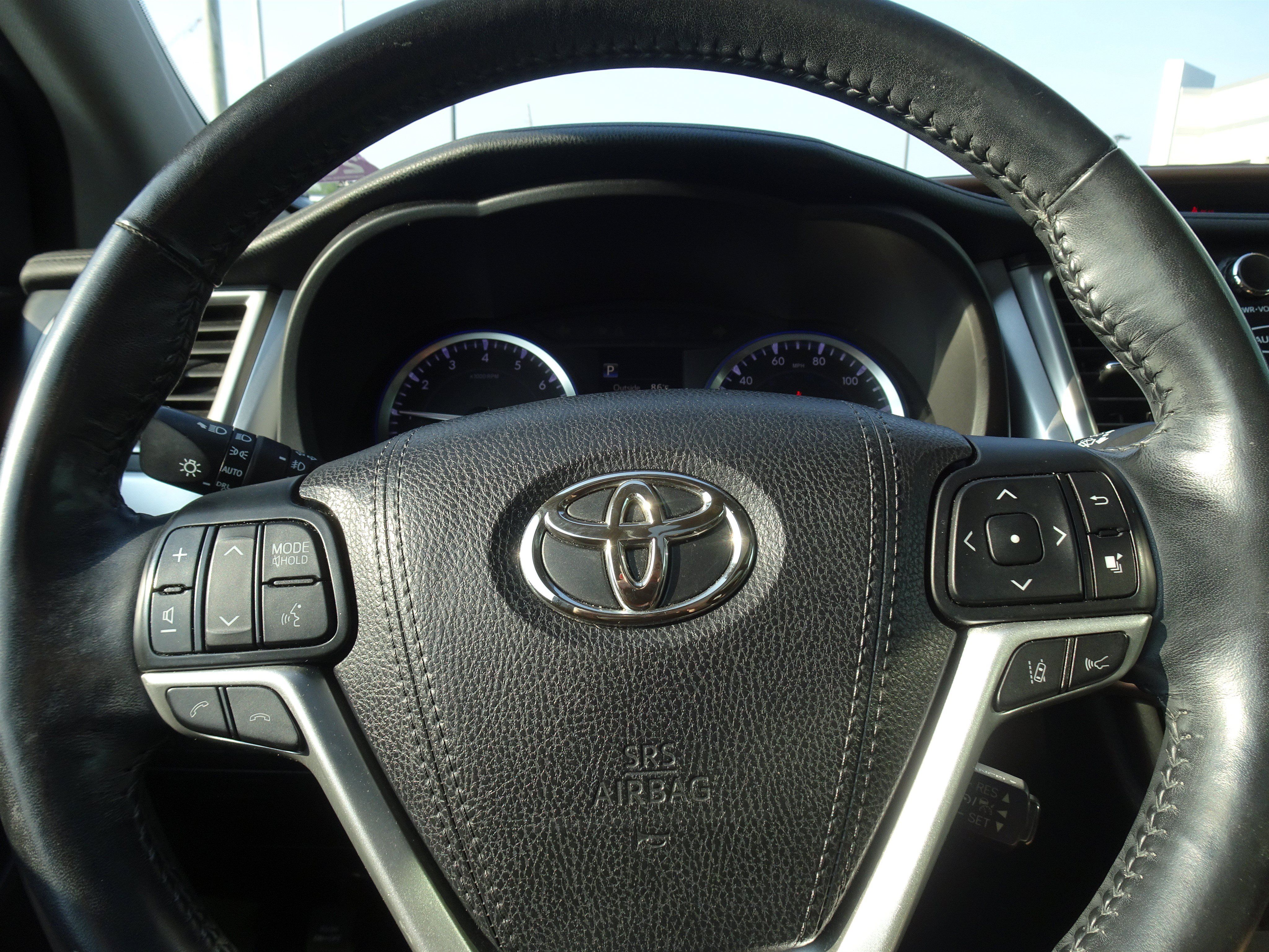 Used 2018 Toyota Highlander Limited Platinum w/ Protection Package #3 AWD/4WD image 22